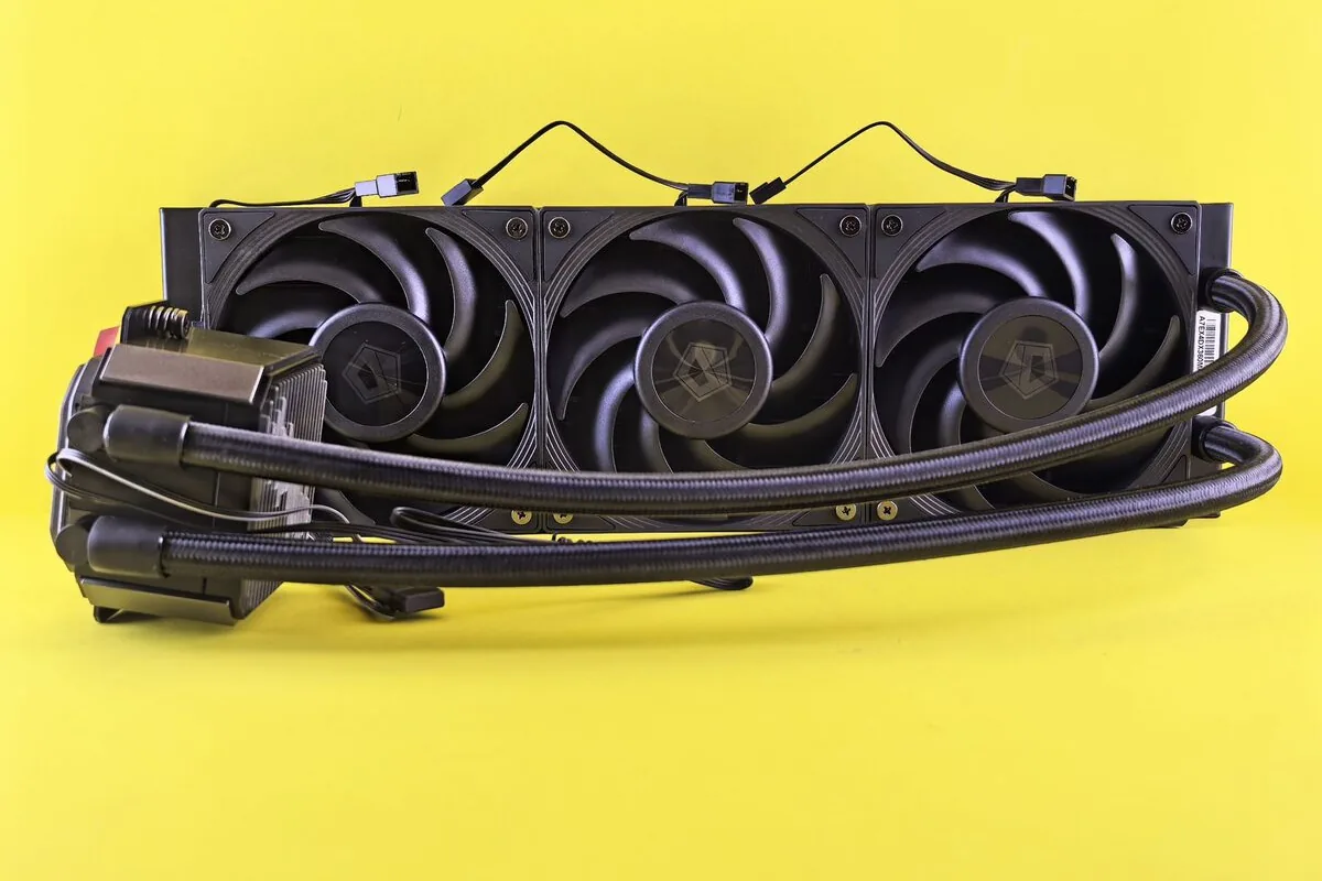 AORUS 17H