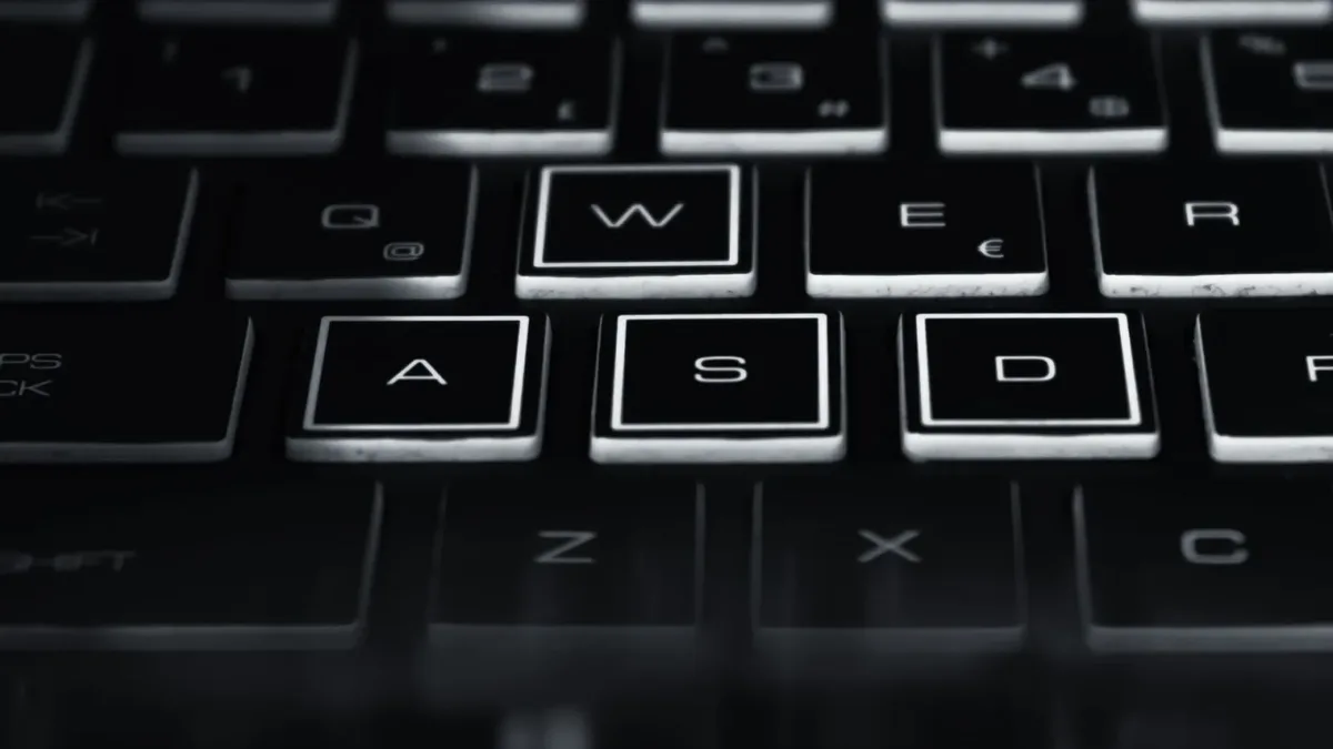 Podświetlana klawiatura laptopa do gier — naprawa podświetlenia RGB Fusion